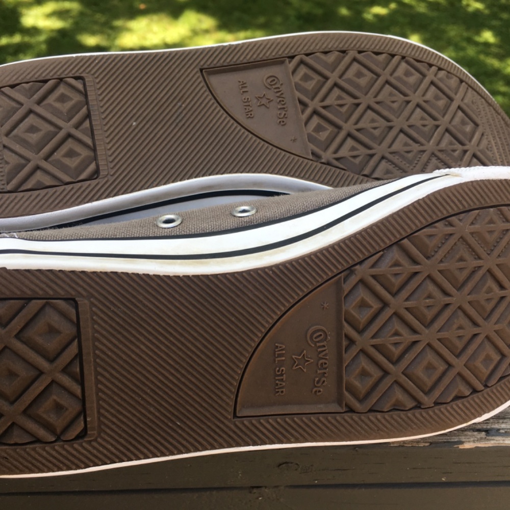 Converse - Picture 3 of 7